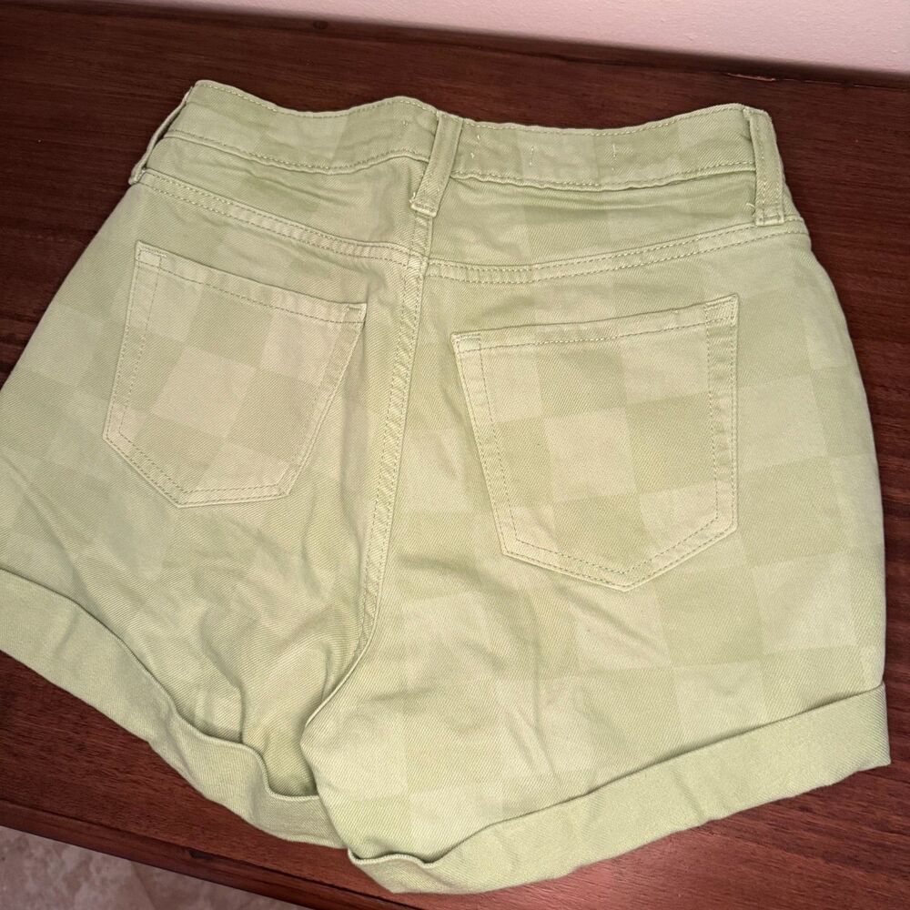 Wild Fable Sage Green Checkered High Rise Mom Shorts Women's Size 4
